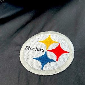 Men’s Logo Wind Breaker